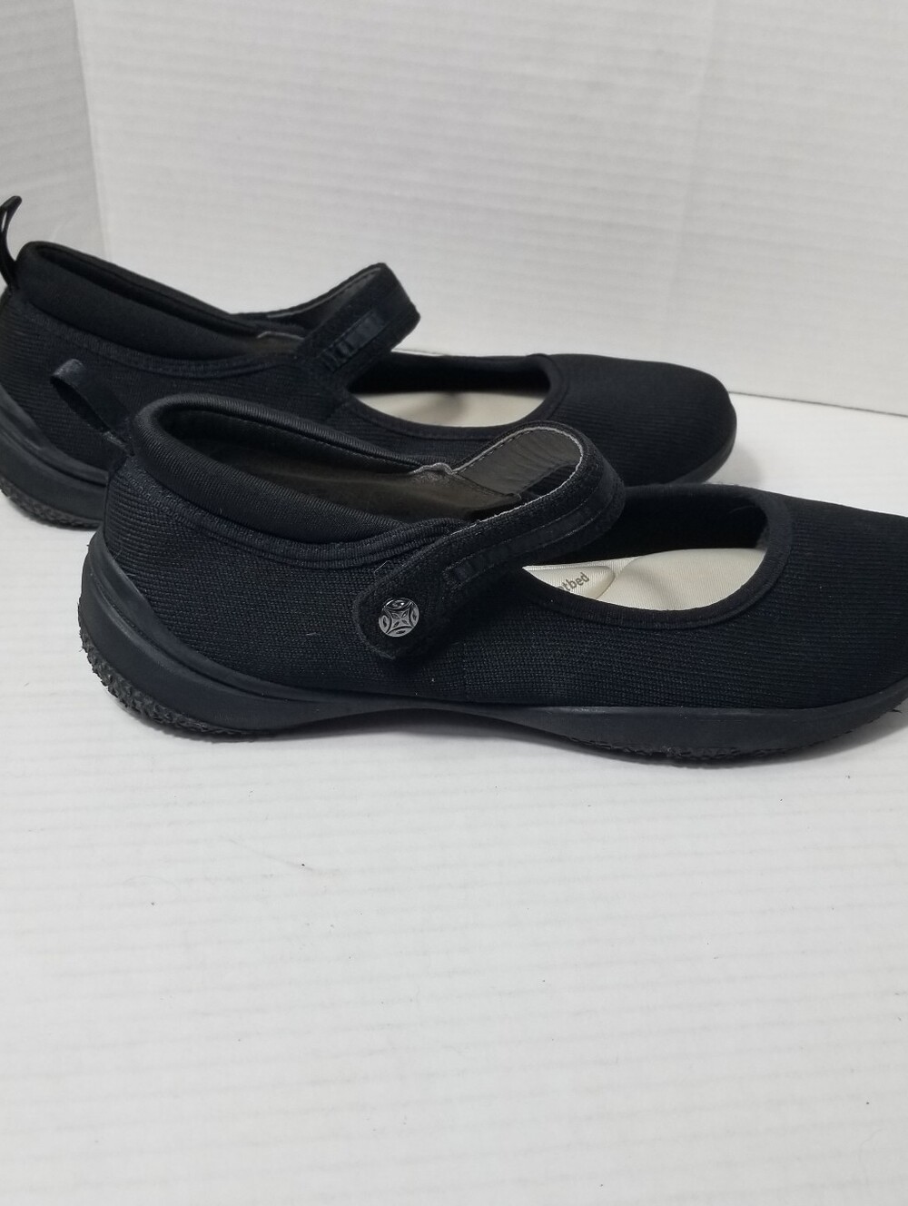 J SPORT WOMEN'S MARY JANES BLACK SHOES SIZE 8.5